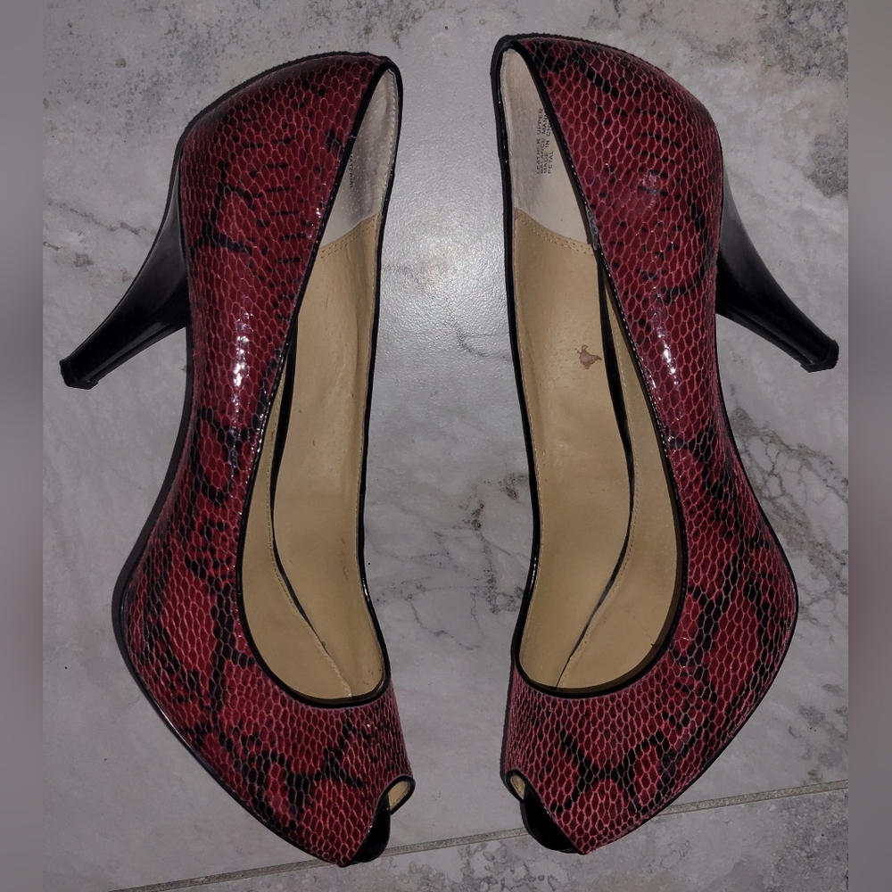 Preview International Leather Red Black Snakeskin Peep‎ Toe Heels Sz 11